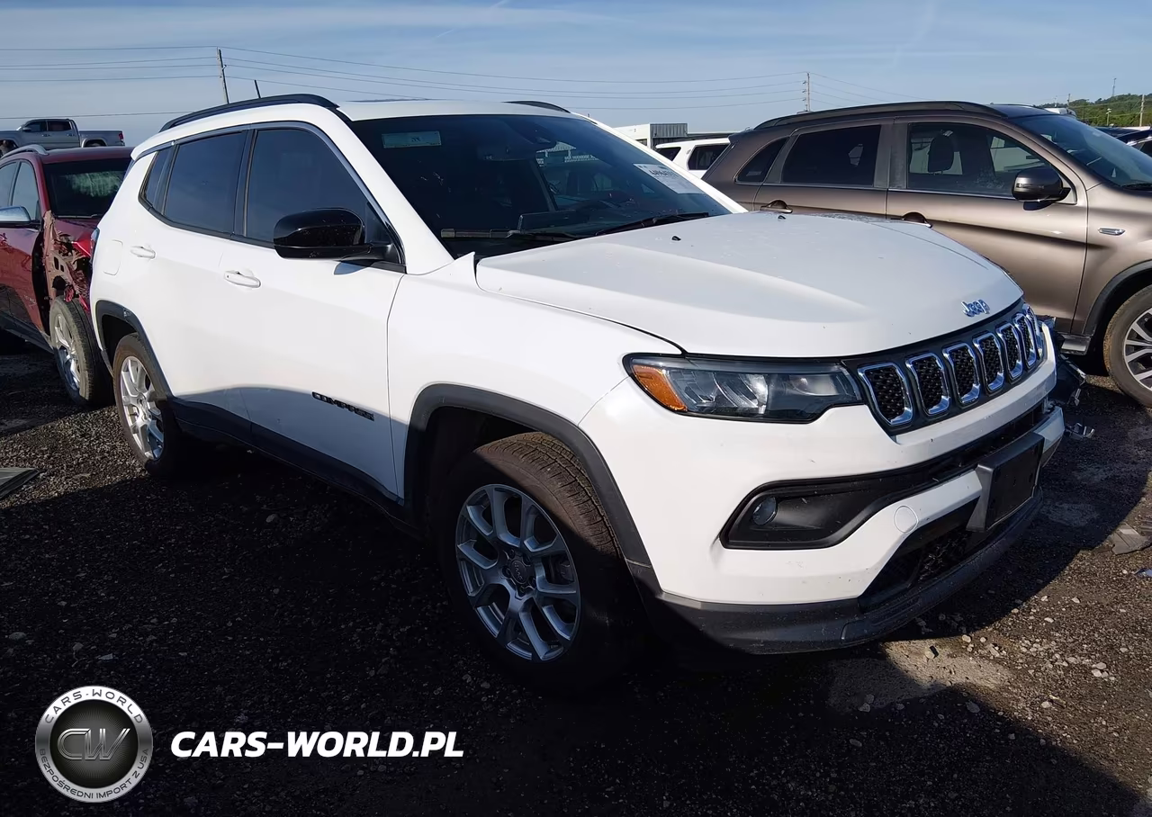 2023 Jeep Compass Latitude Lux Fwd