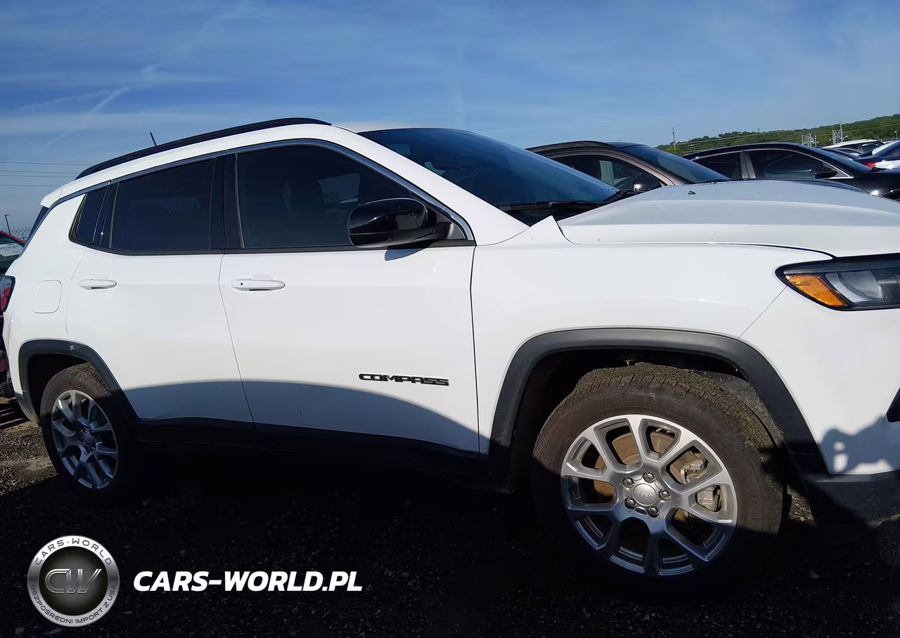 2023 Jeep Compass Latitude Lux Fwd VIN:3C4NJDFN7PT531156 - 13