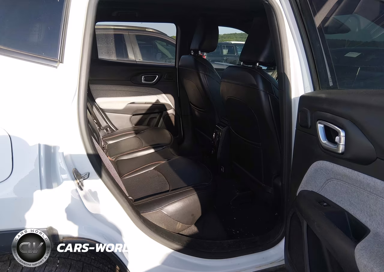 2023 Jeep Compass Latitude Lux Fwd VIN:3C4NJDFN7PT531156 - 8