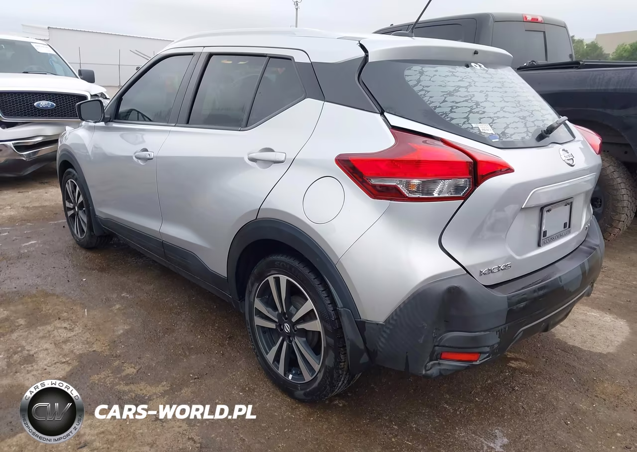 2019 Nissan Kicks Sv VIN:3N1CP5CU5KL556026 - 3