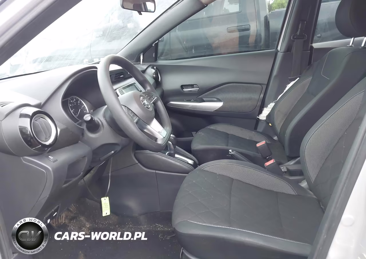 2019 Nissan Kicks Sv VIN:3N1CP5CU5KL556026 - 5