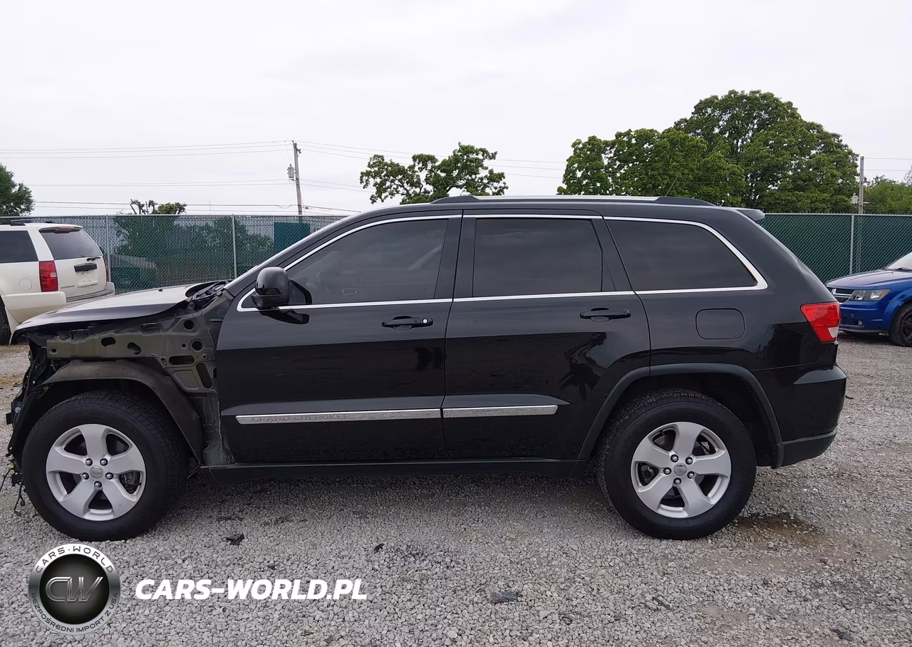 2013 Jeep Grand Cherokee Laredo VIN:1C4RJFAGXDC641003 - 15