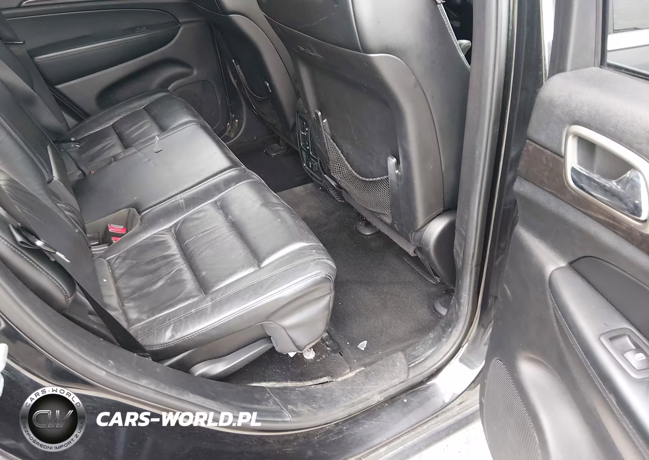 2013 Jeep Grand Cherokee Laredo VIN:1C4RJFAGXDC641003 - 8