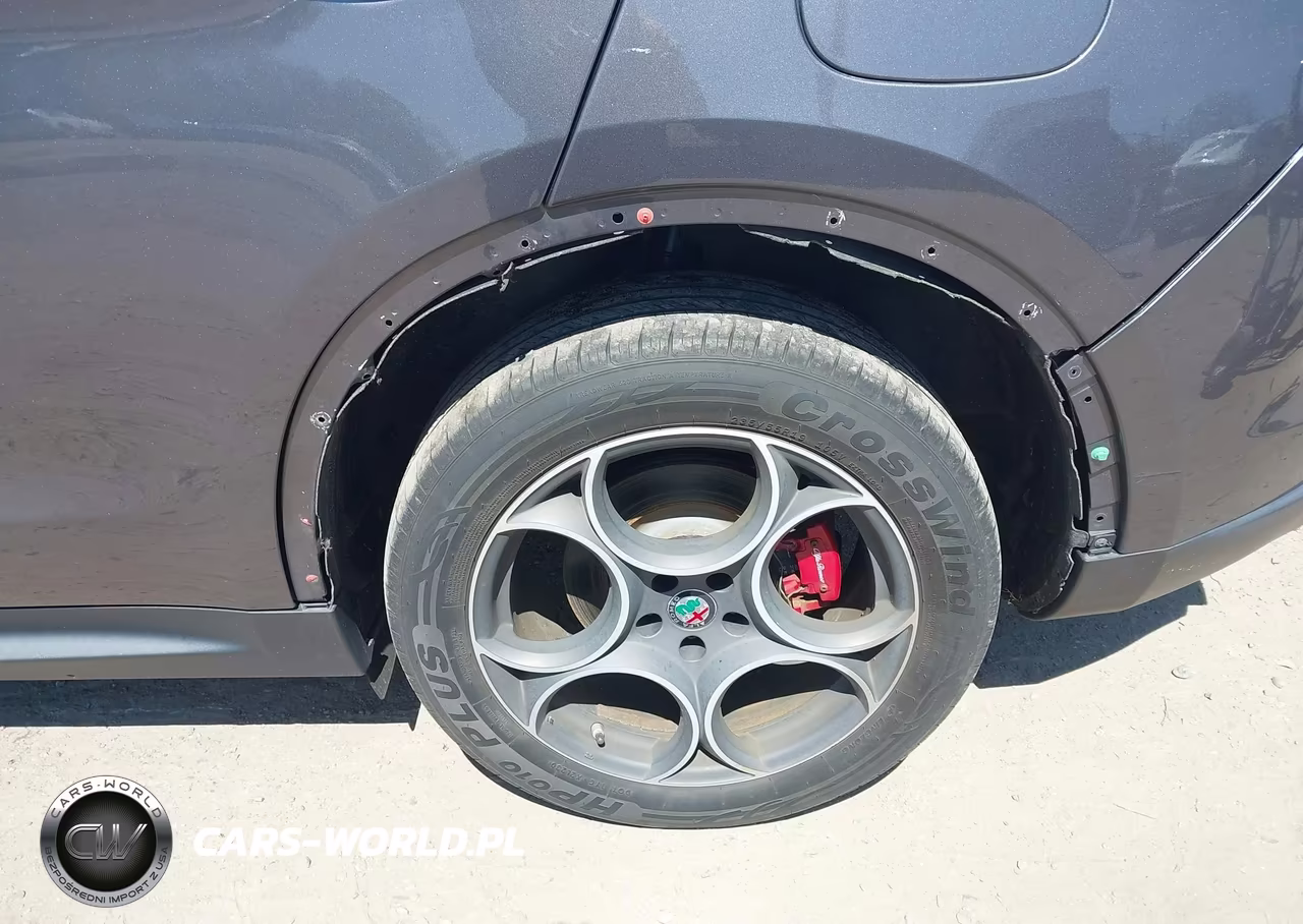 2018 Alfa Romeo Stelvio Sport Awd VIN:ZASFAKPN8J7B80784 - 19