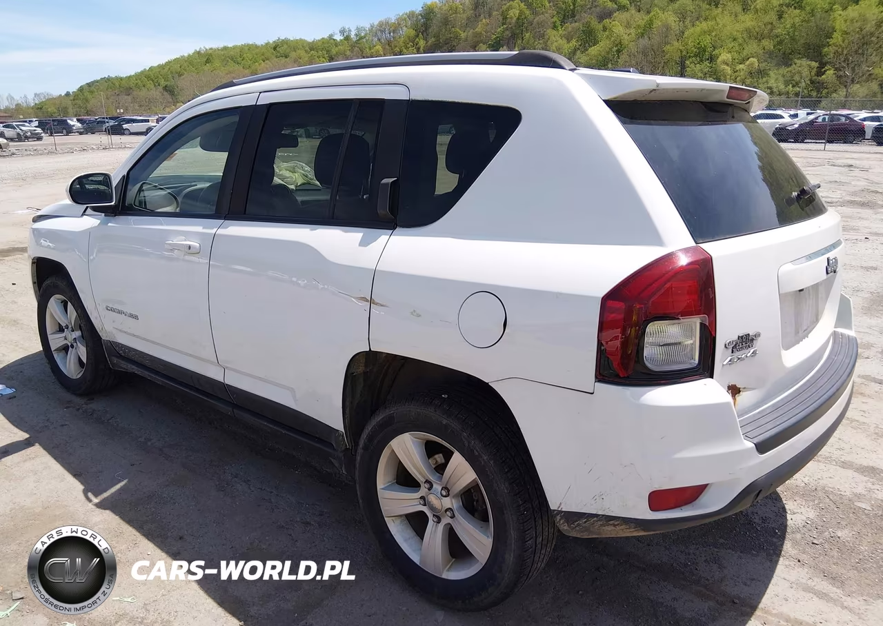 2016 Jeep Compass Latitude VIN:1C4NJDEB1GD662600 - 3
