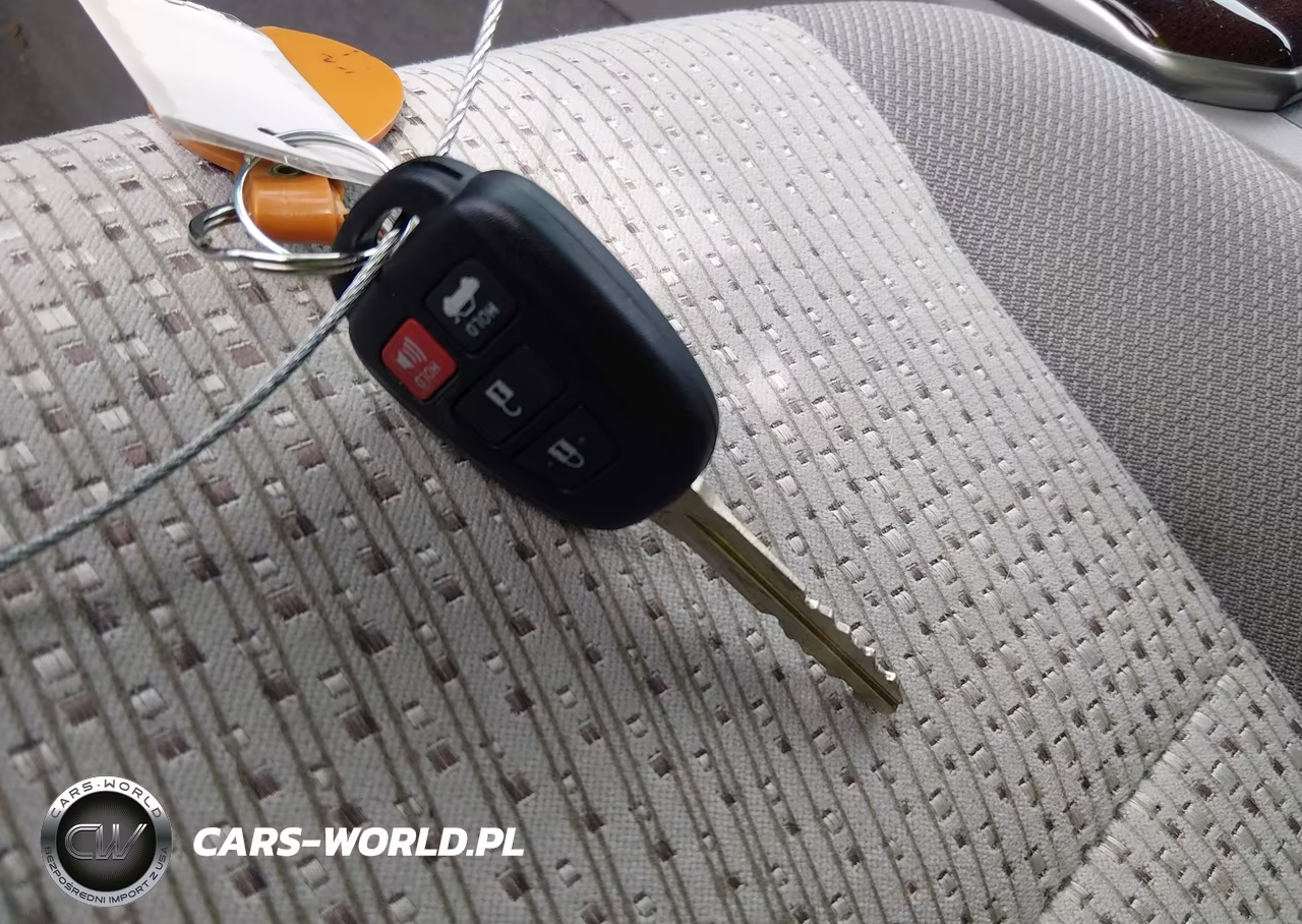 2013 Toyota Camry Xle VIN:4T1BF1FK2DU686428 - 11