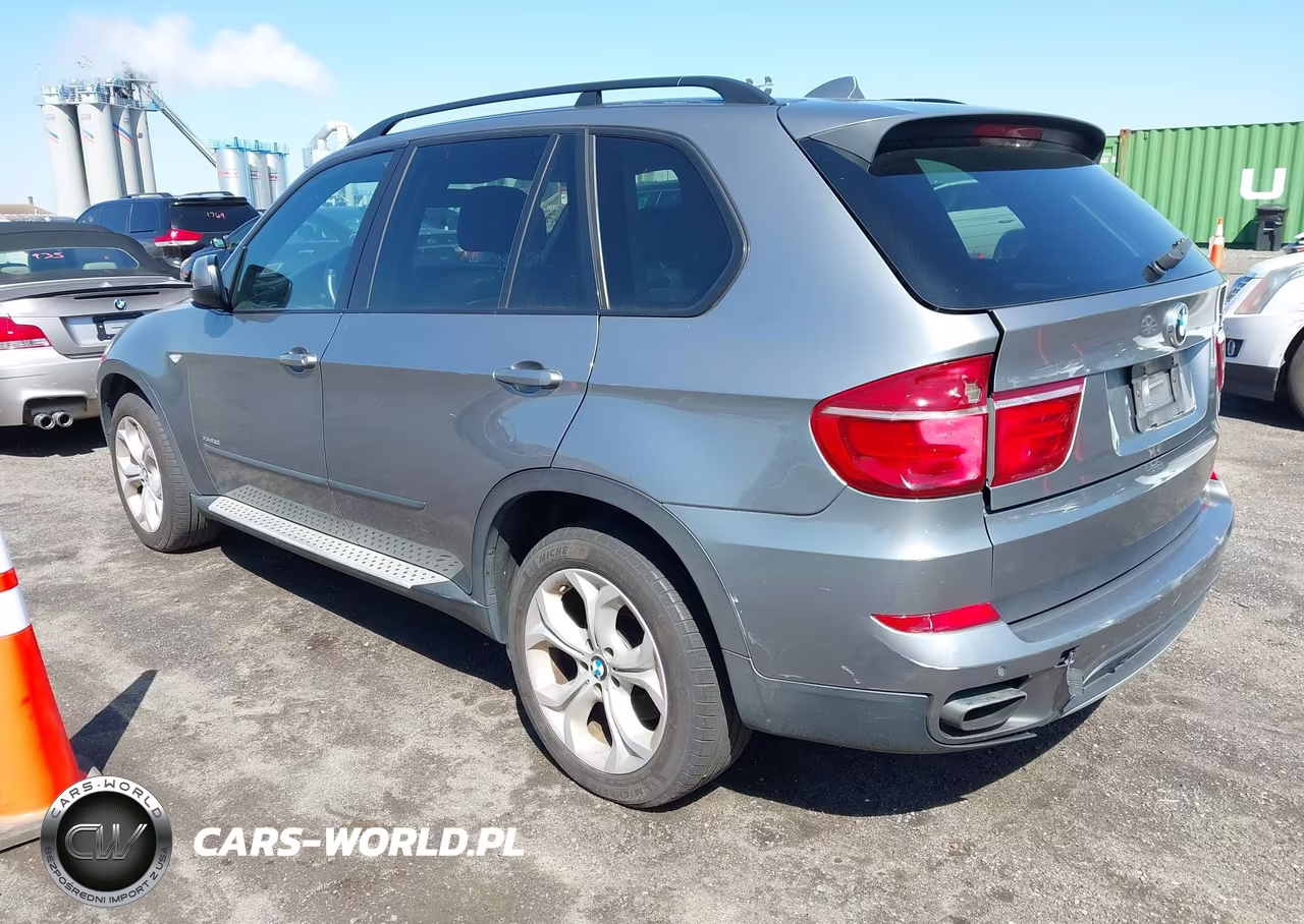 2011 BMW X5 xDrive50I VIN:5UXZV8C50BL421294 - 3