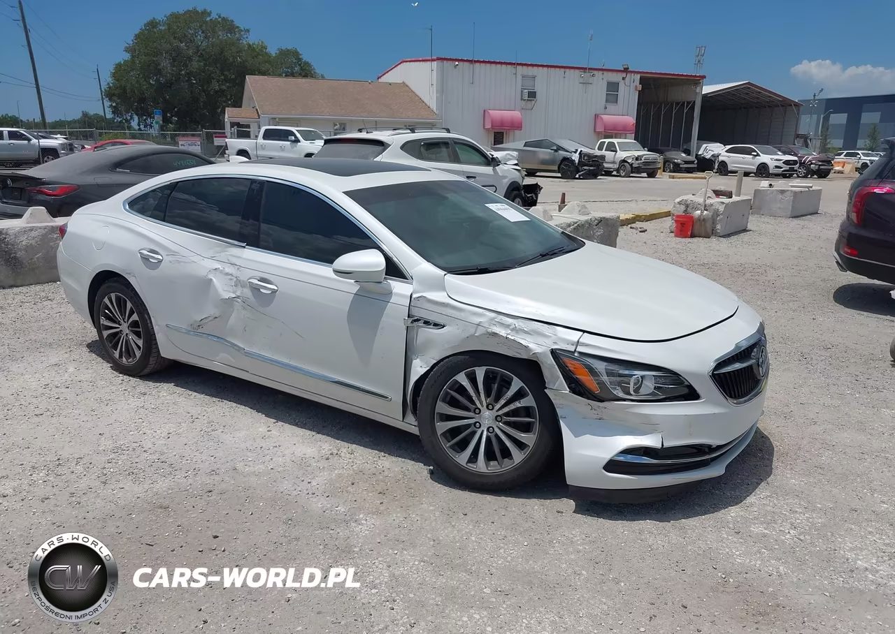 2017 Buick Lacrosse Essence – zdjęcie 1 z 17