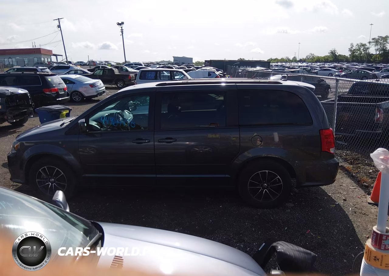 2017 Dodge Grand Caravan Gt VIN:2C4RDGEG2HR696579 - 14