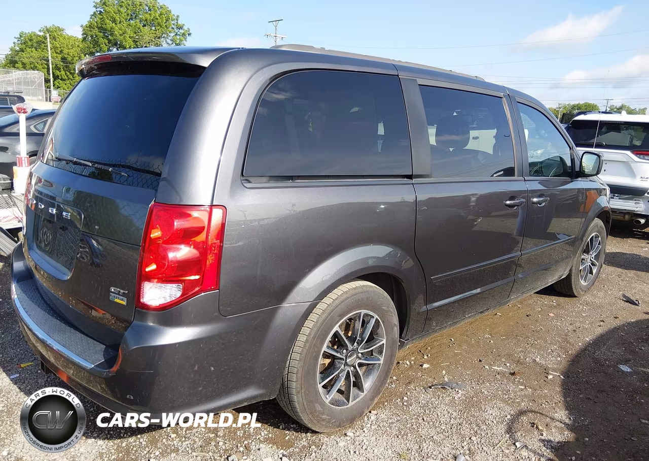 2017 Dodge Grand Caravan Gt VIN:2C4RDGEG2HR696579 - 4