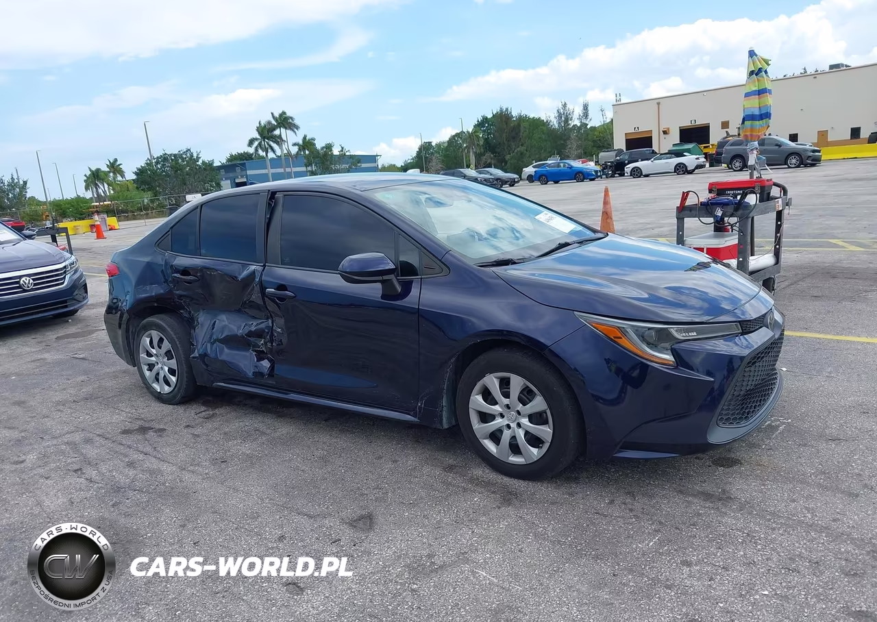 2022 Toyota Corolla Le – zdjęcie 1 z 17