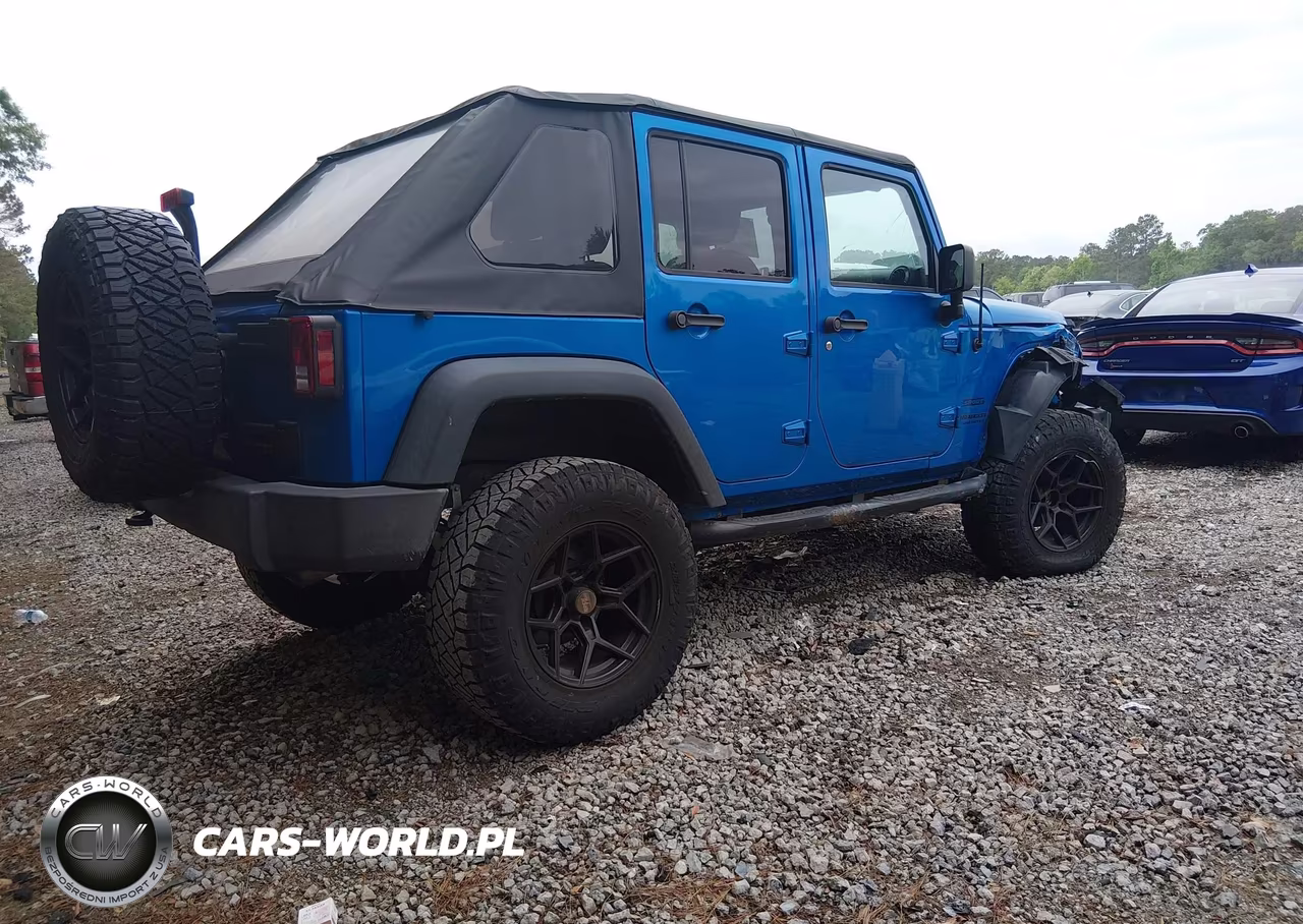 2016 Jeep Wrangler Unlimited Sport VIN:1C4BJWDG7GL158019 - 4
