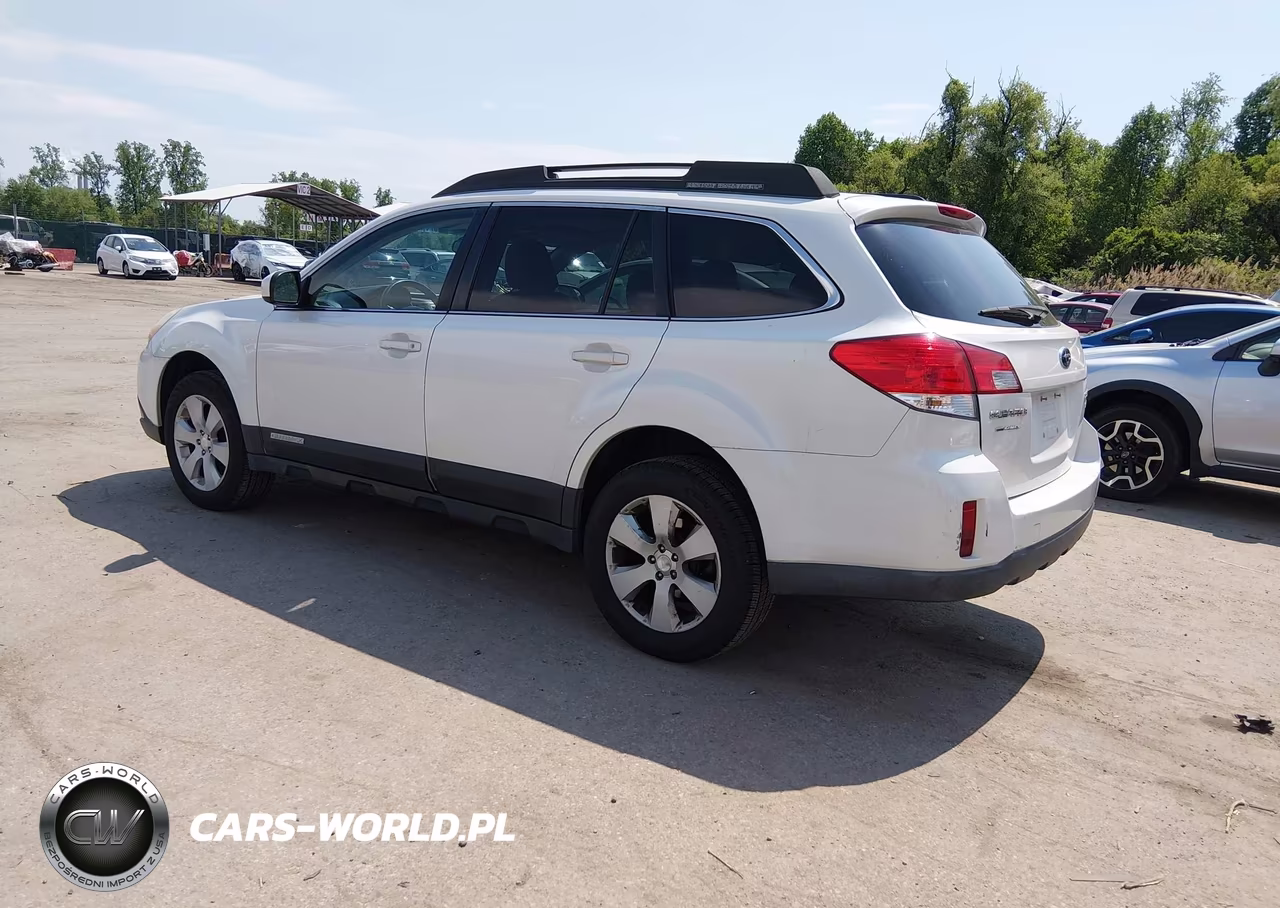2012 Subaru Outback 2.5I Premium VIN:4S4BRBCC4C1226746 - 3