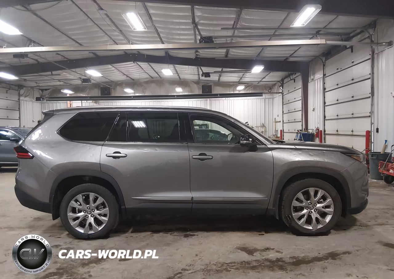 2026 Toyota Grand Highlander Hybrid Limited VIN:5TDACAB57TS072986 - 13