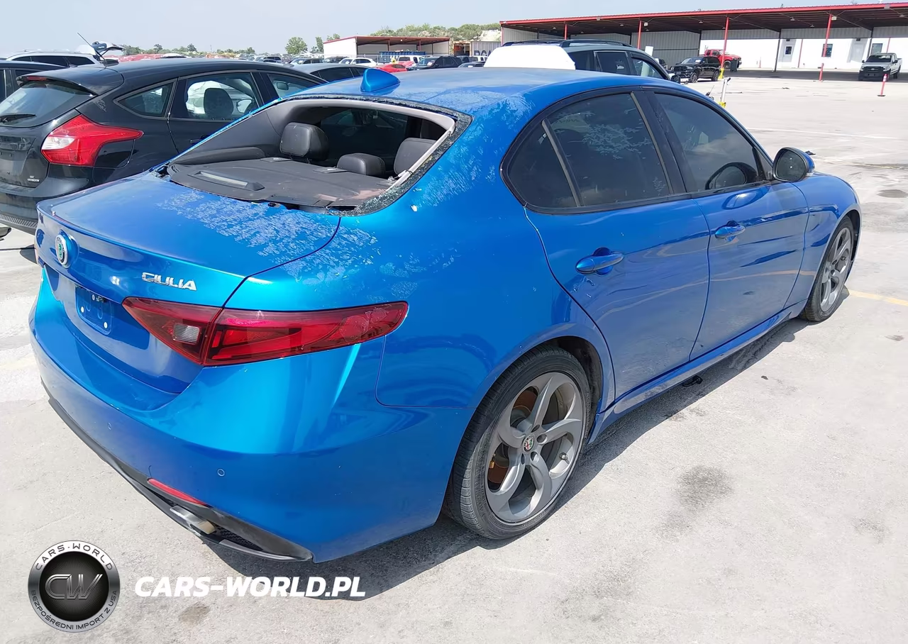 2018 Alfa Romeo Giulia Rwd VIN:ZARFAEBN3J7591873 - 4
