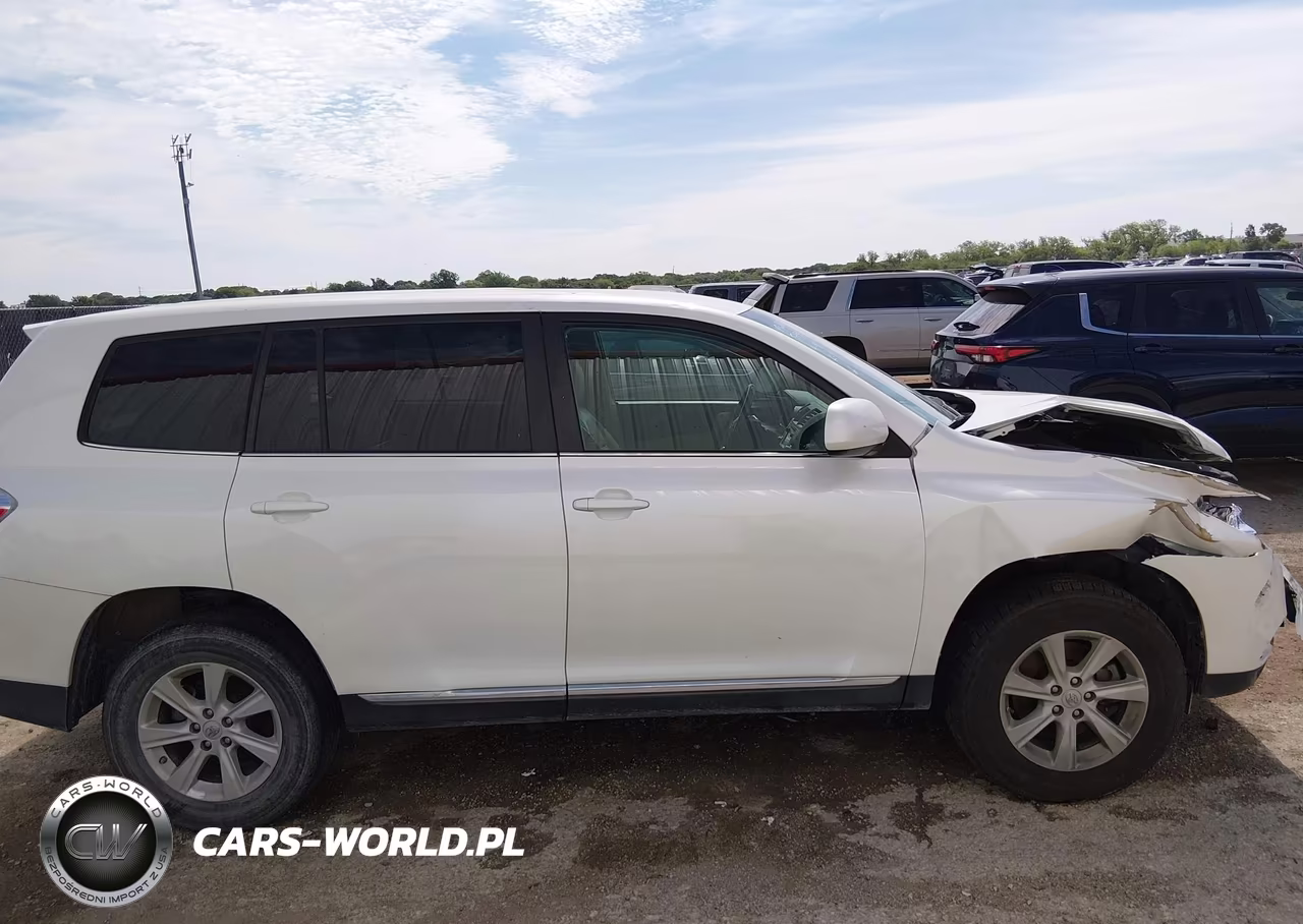 2013 Toyota Highlander Base V6 VIN:5TDZK3EH9DS120903 - 13