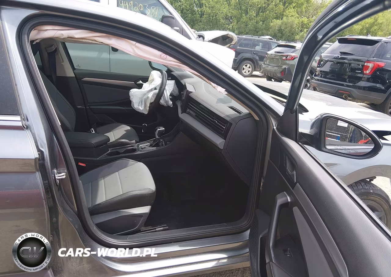 2025 Volkswagen Jetta 1.5T Se VIN:3VW7X7BU4SM010109 - 5