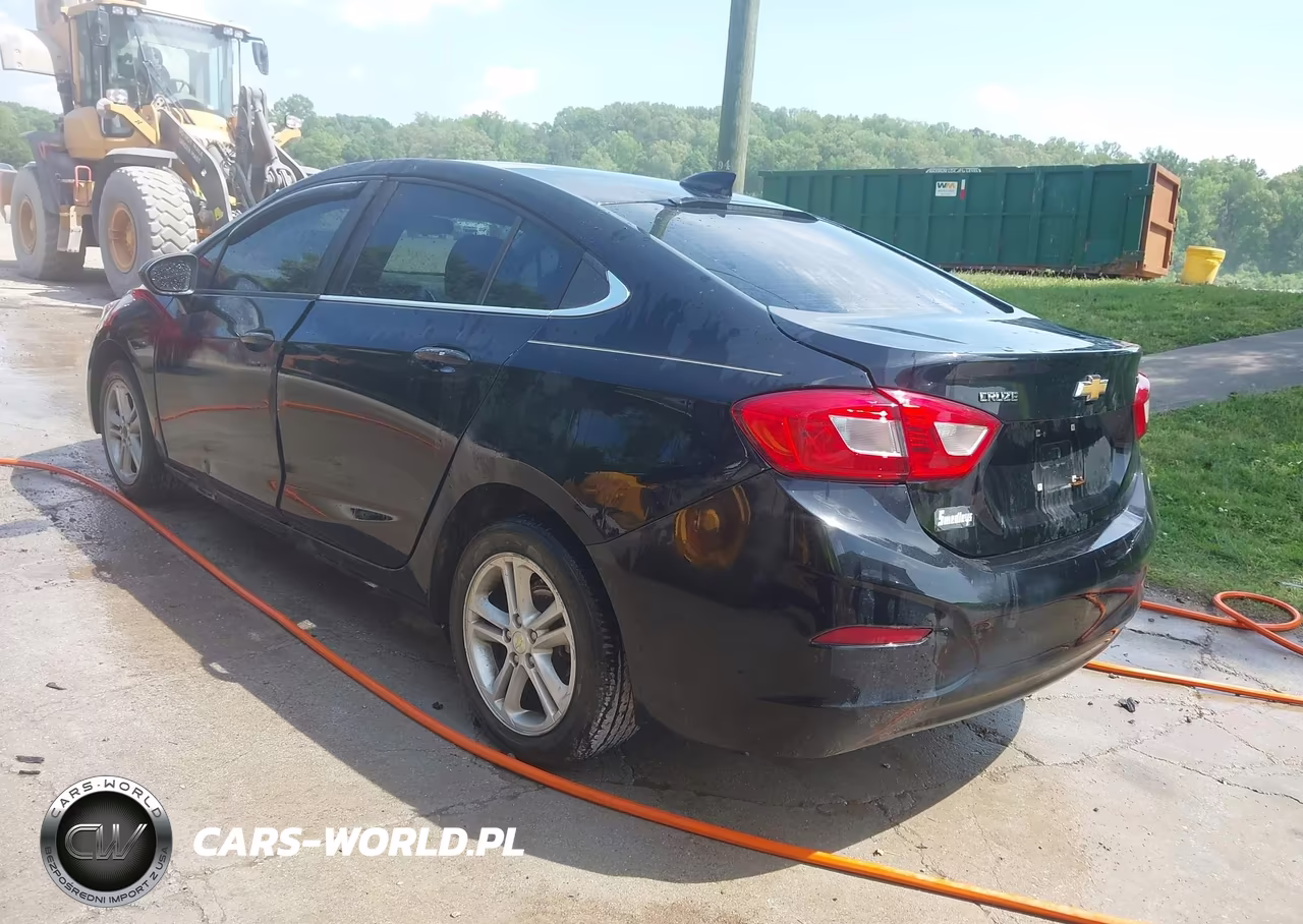 2017 Chevrolet Cruze Lt Auto VIN:1G1BE5SM2H7278546 - 3