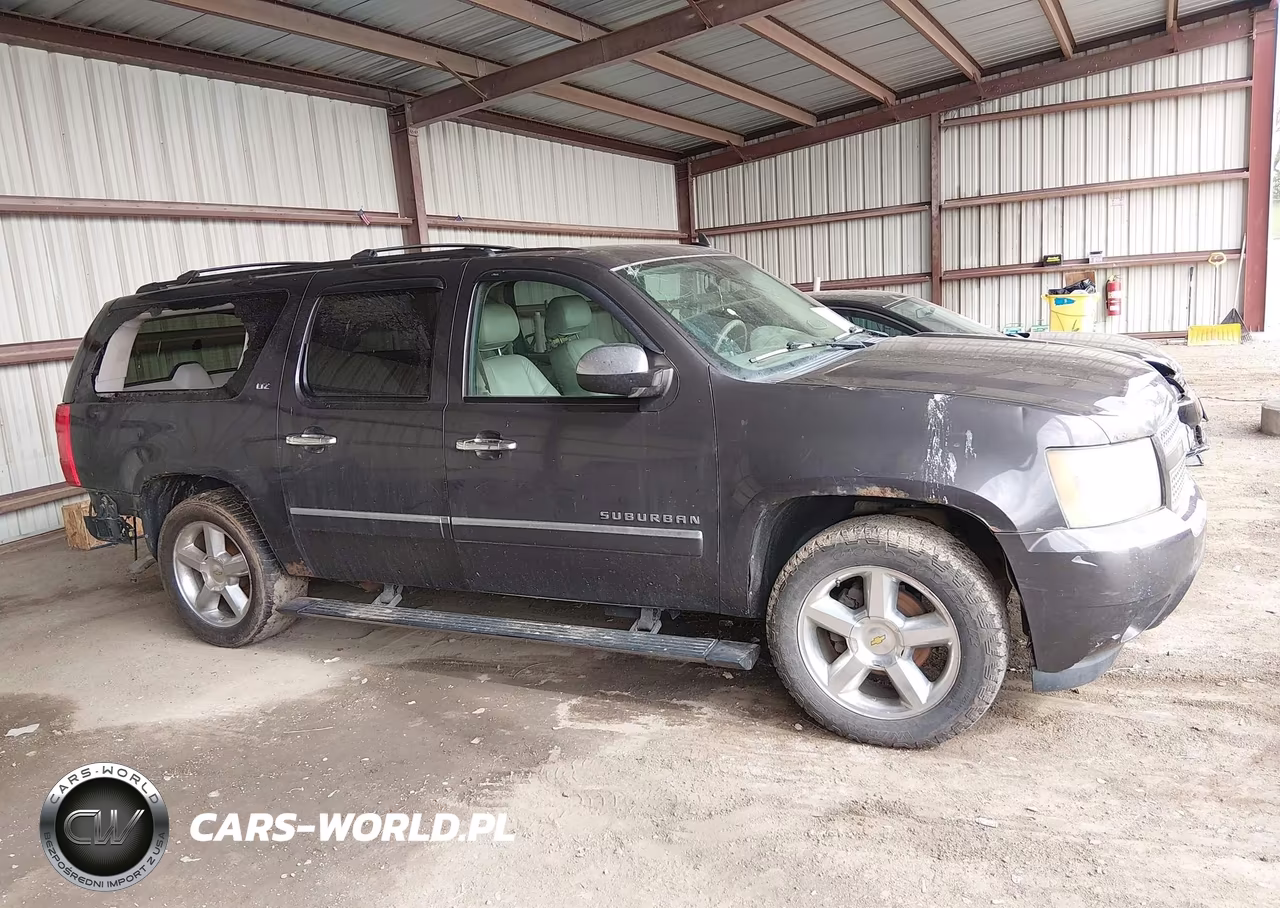 2010 Chevrolet Suburban 1500 Ltz VIN:1GNUKKE32AR151176 - 14