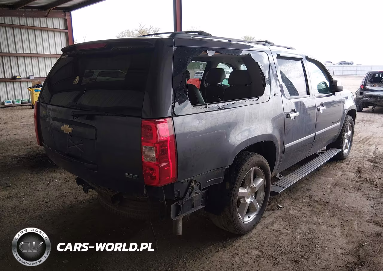 2010 Chevrolet Suburban 1500 Ltz VIN:1GNUKKE32AR151176 - 4