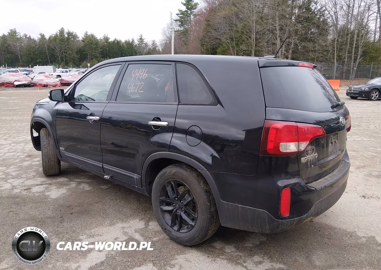 2015 Kia Sorento Lx VIN:5XYKTCA68FG606332 - 3