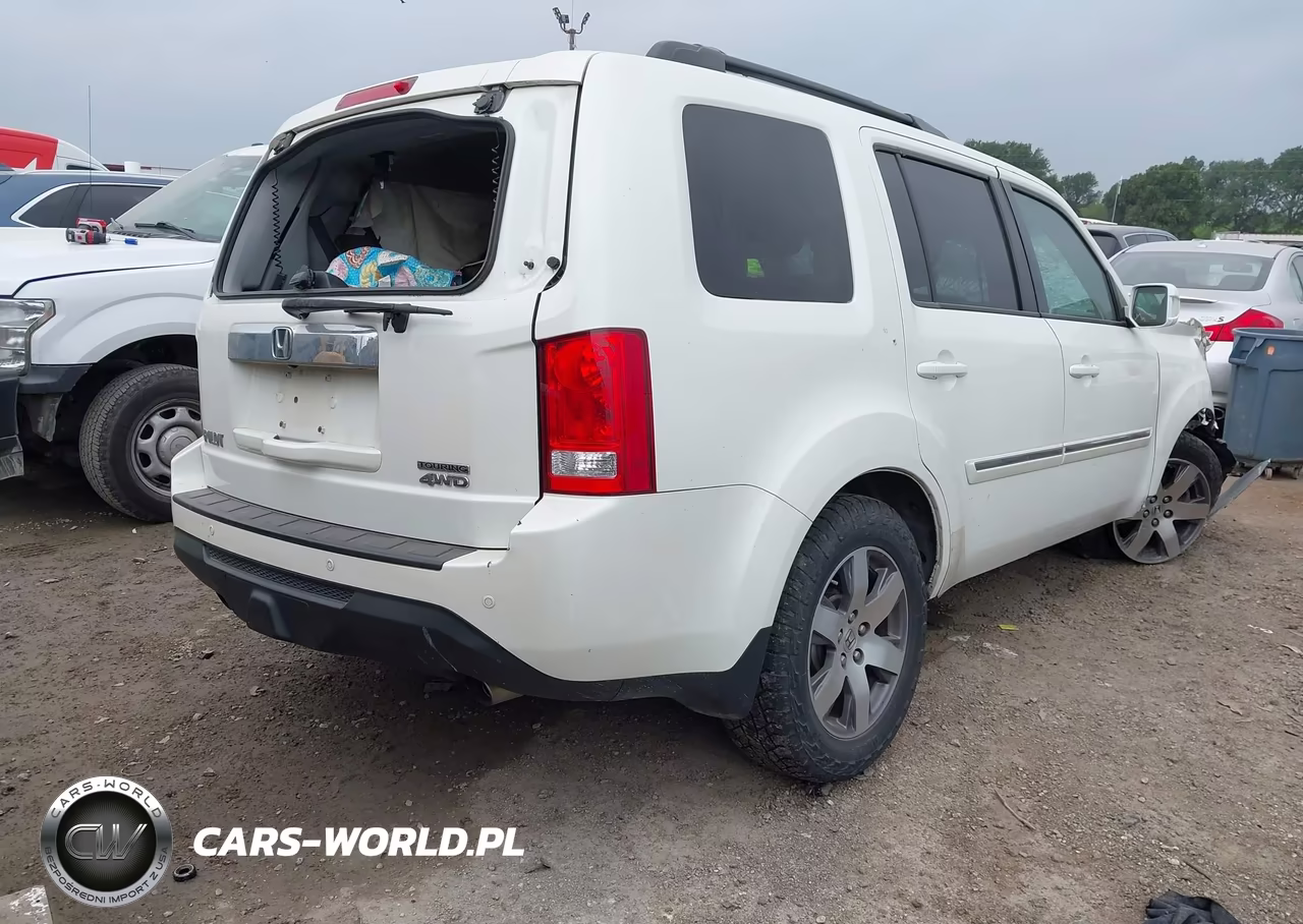 2015 Honda Pilot Touring VIN:5FNYF4H91FB064425 - 4
