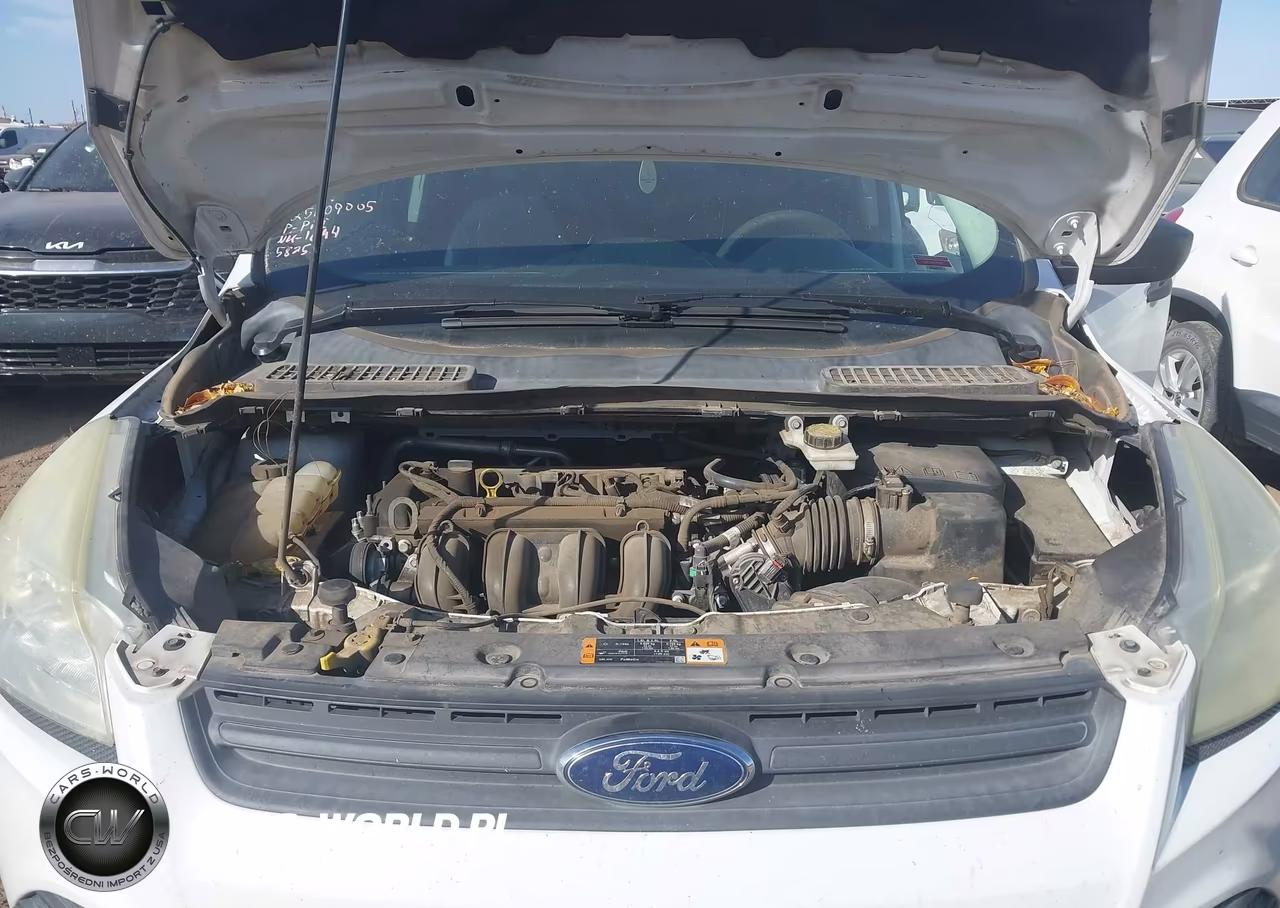 2016 Ford Escape S VIN:1FMCU0F71GUB15825 - 10