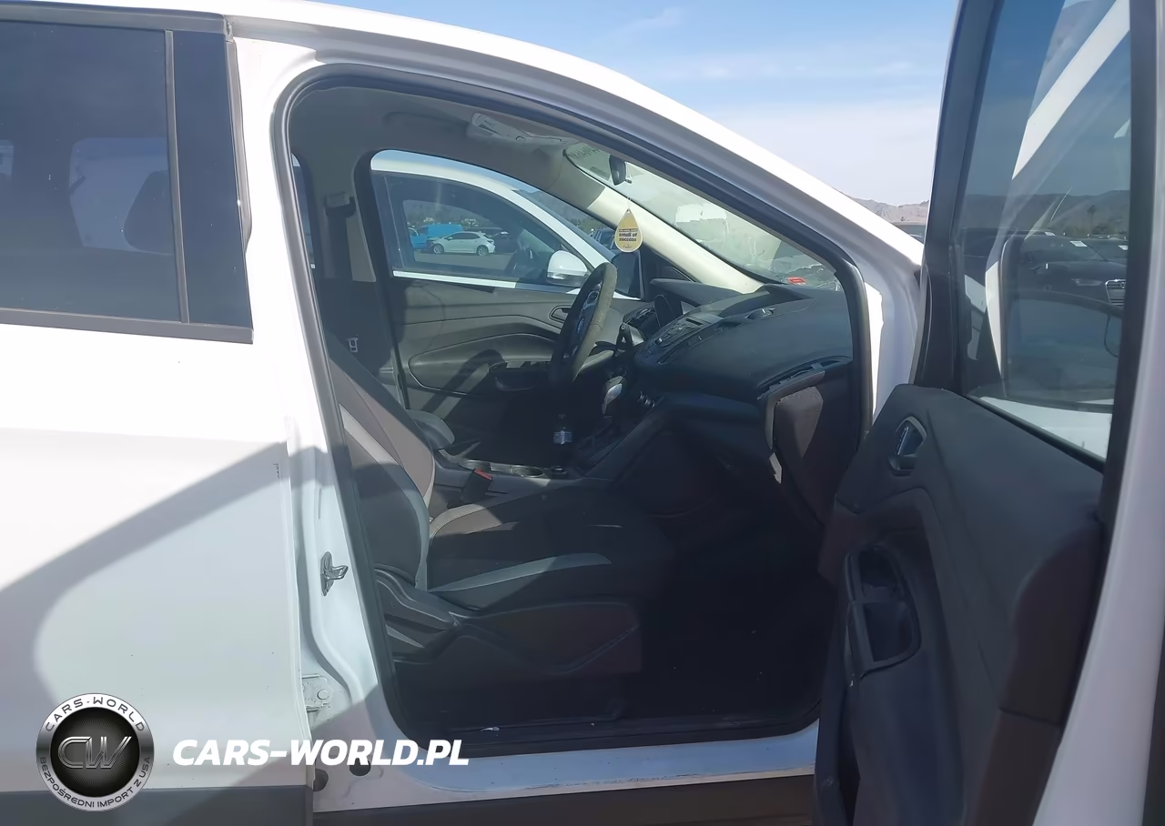 2016 Ford Escape S VIN:1FMCU0F71GUB15825 - 5