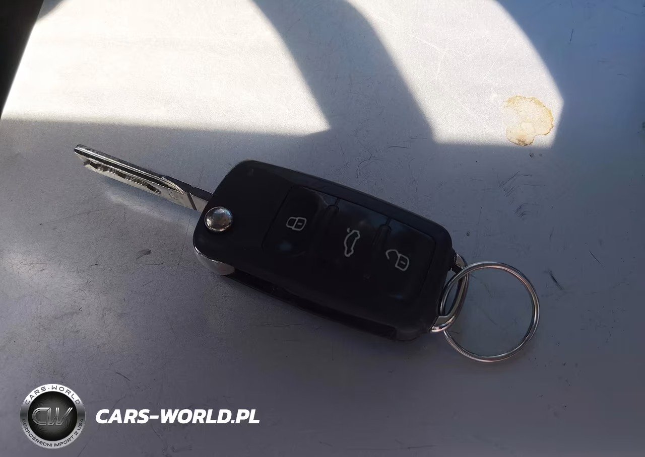 2010 Volkswagen Golf 4-Door VIN:WVWDB7AJ4AW240209 - 11