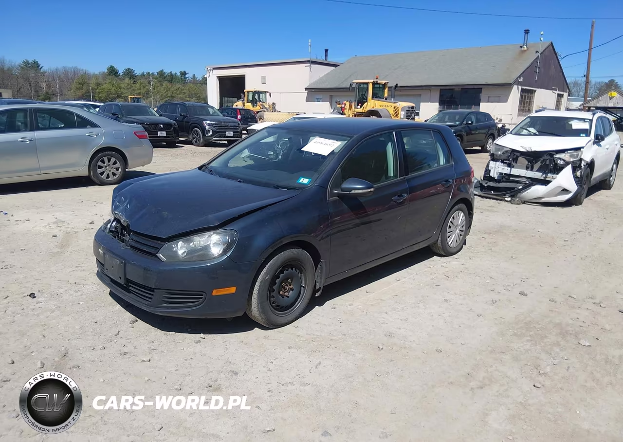 2010 Volkswagen Golf 4-Door VIN:WVWDB7AJ4AW240209 - 2