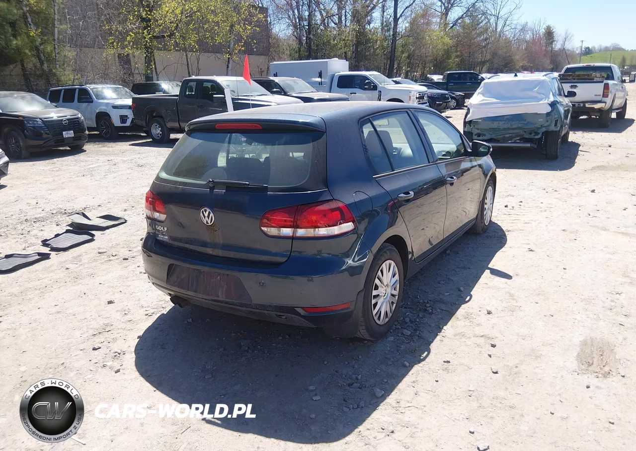 2010 Volkswagen Golf 4-Door VIN:WVWDB7AJ4AW240209 - 4