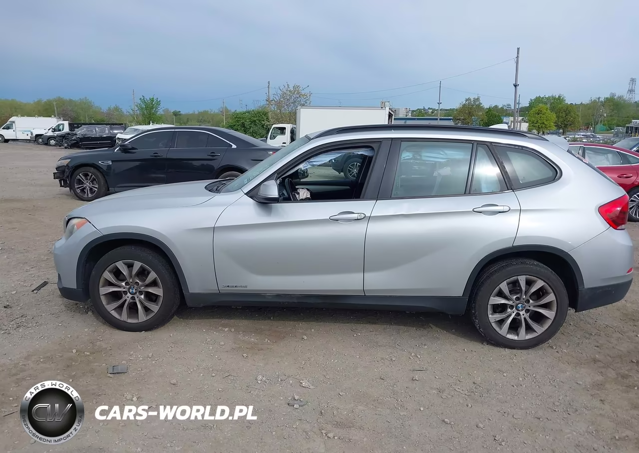 2014 BMW X1 xDrive28I VIN:WBAVL1C53EVY17528 - 14
