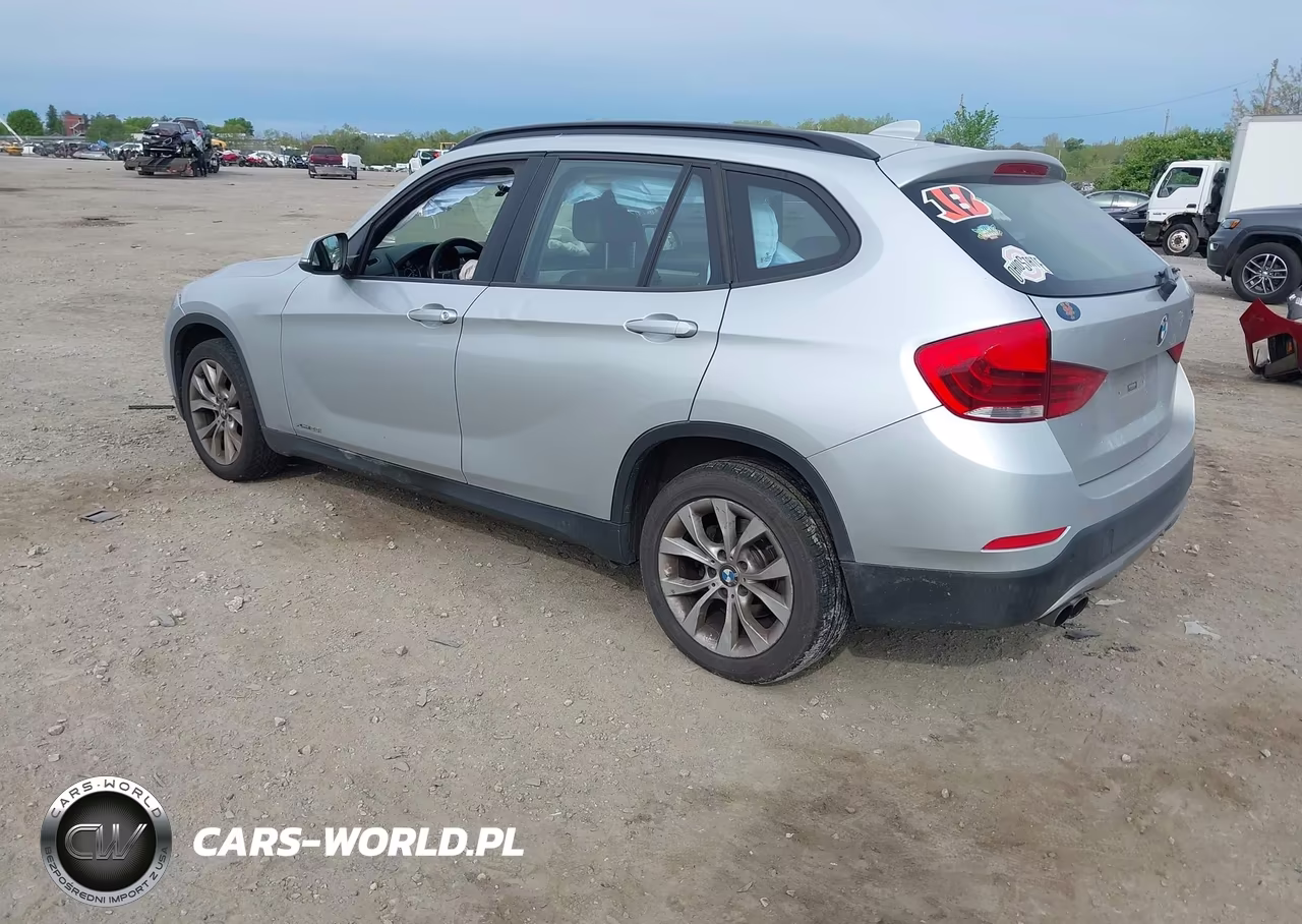 2014 BMW X1 xDrive28I VIN:WBAVL1C53EVY17528 - 3