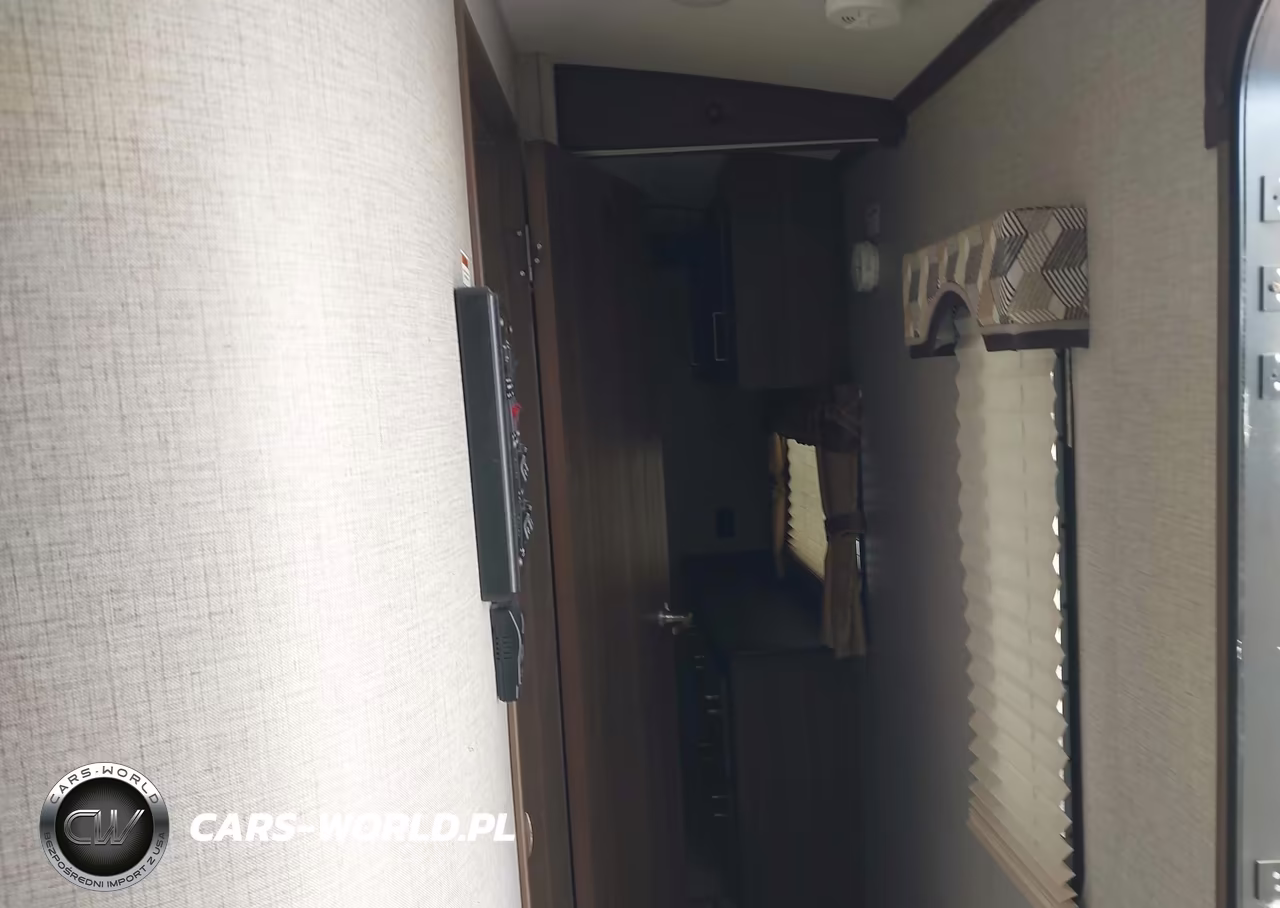 2019 Keystone Laredo 330Rl19 VIN:4YDT33020KE600902 - 15