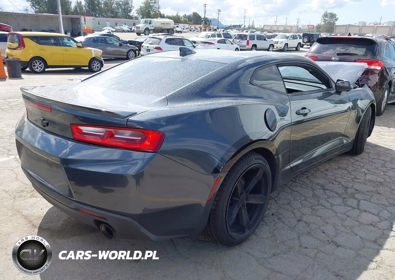 2018 Chevrolet Camaro 1Lt VIN:1G1FB1RX7J0111472 - 4