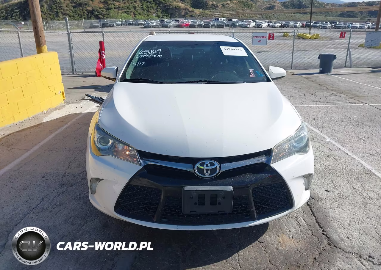 2015 Toyota Camry Se VIN:4T1BF1FK4FU085850 - 12