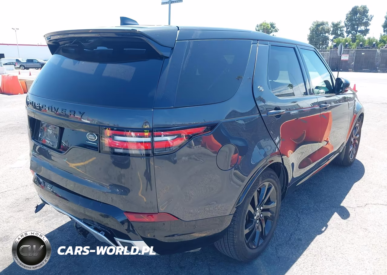 2020 Land Rover Discovery Landmark Edition VIN:SALRU2RV0L2425404 - 4