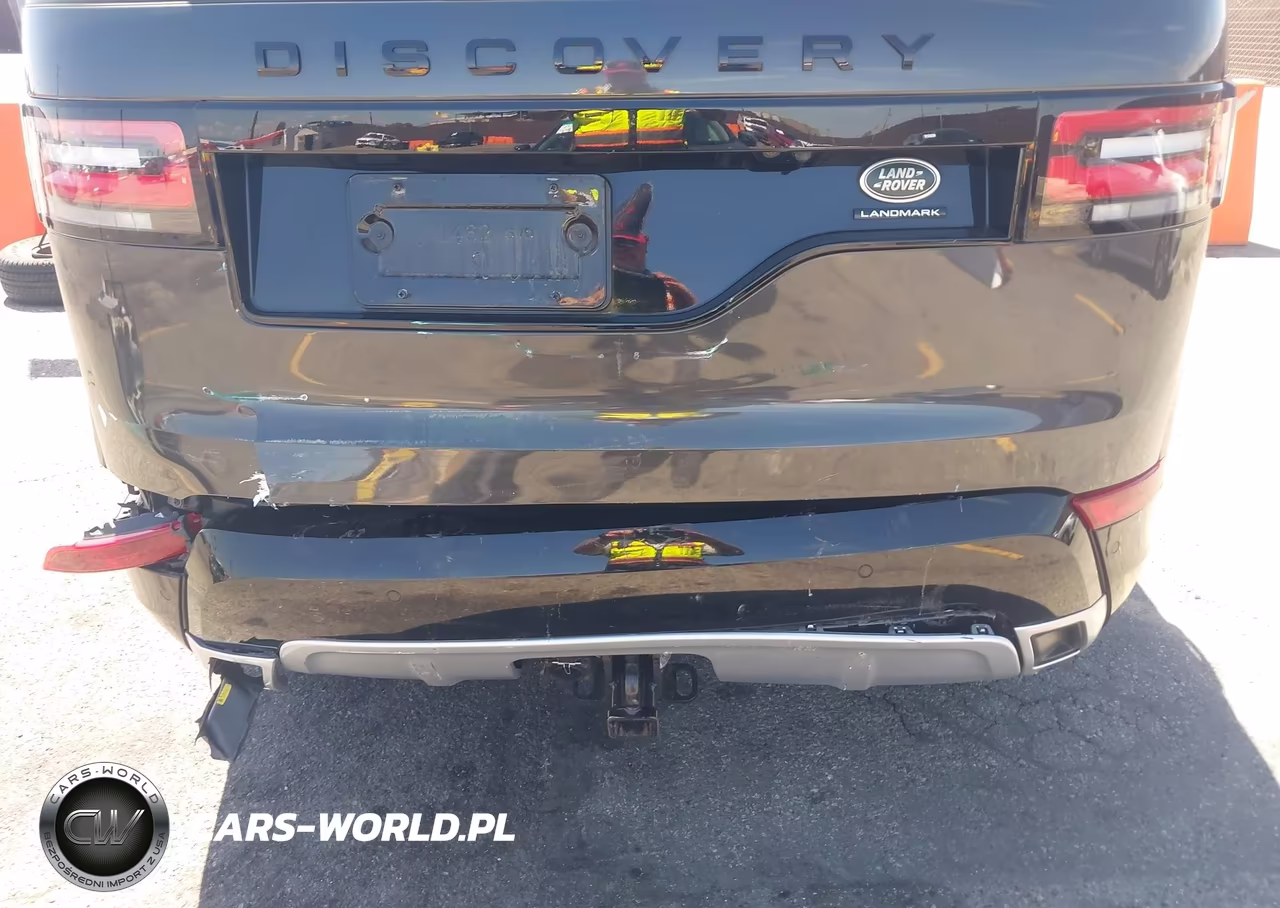 2020 Land Rover Discovery Landmark Edition VIN:SALRU2RV0L2425404 - 6