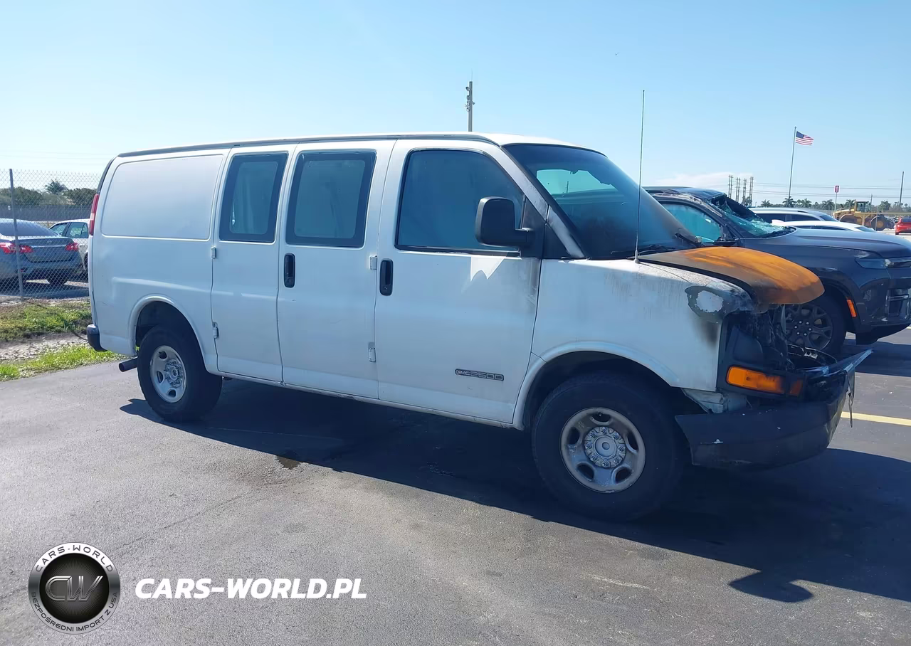 2004 GMC Savana Standard