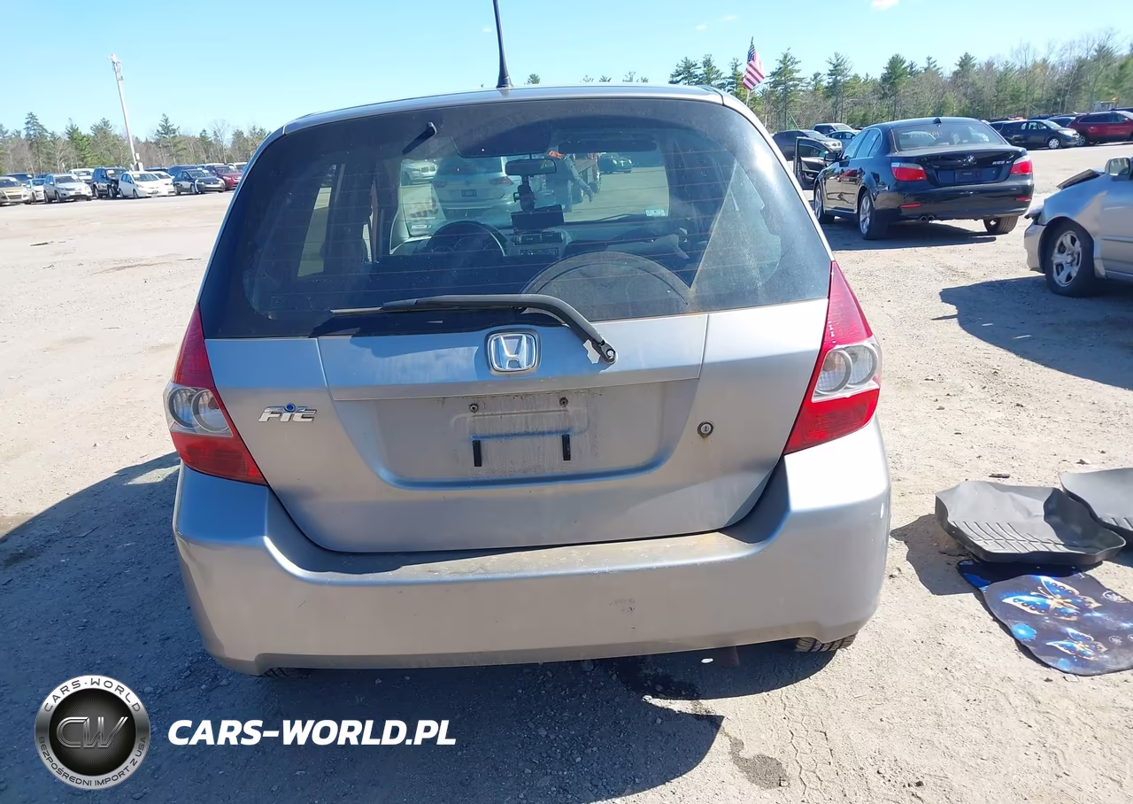 2007 Honda Fit VIN:JHMGD38457S015599 - 16