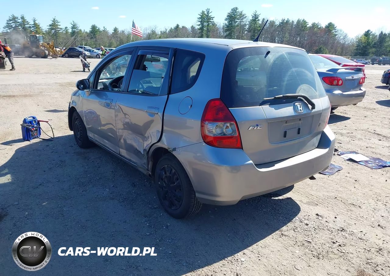 2007 Honda Fit VIN:JHMGD38457S015599 - 3