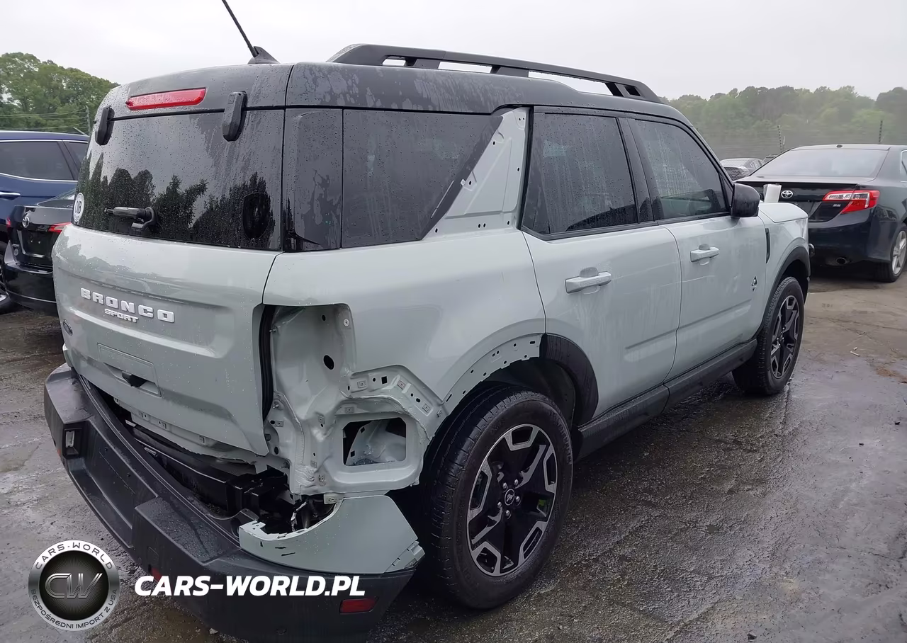 2022 Ford Bronco Sport Outer Banks VIN:3FMCR9C61NRD25203 - 4