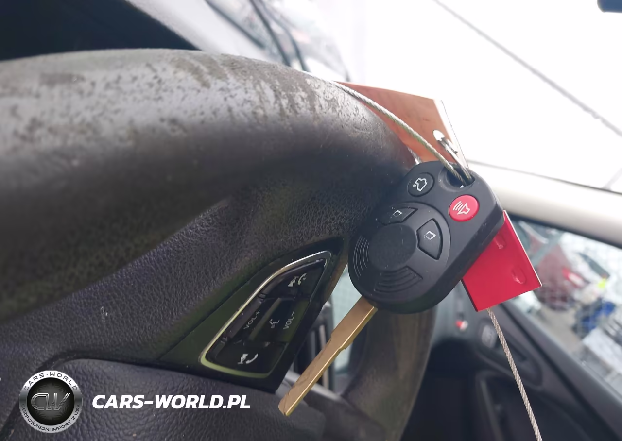 2018 Ford Focus S VIN:1FADP3E21JL304128 - 11