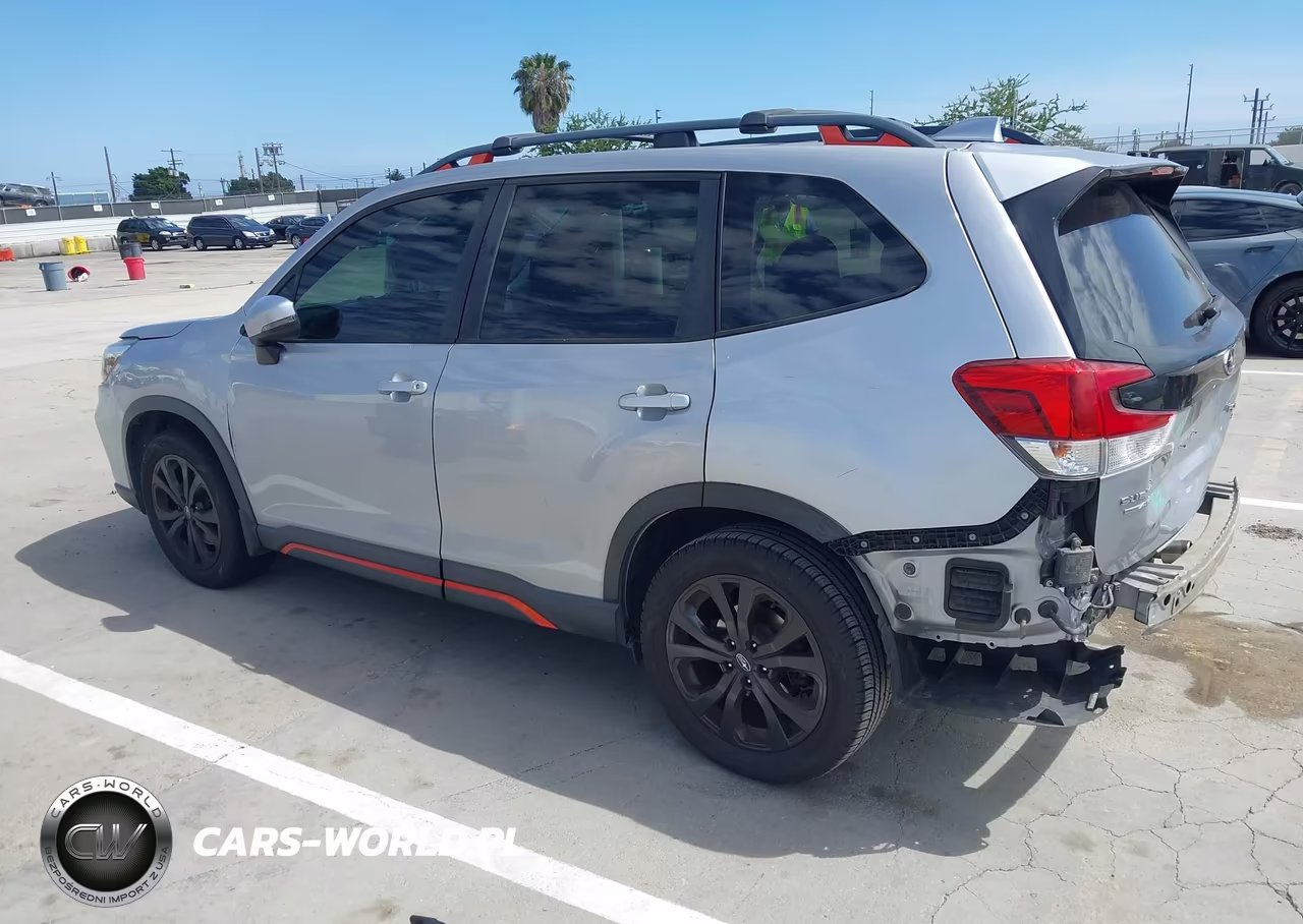 2019 Subaru Forester Sport VIN:JF2SKAKC3KH446584 - 3