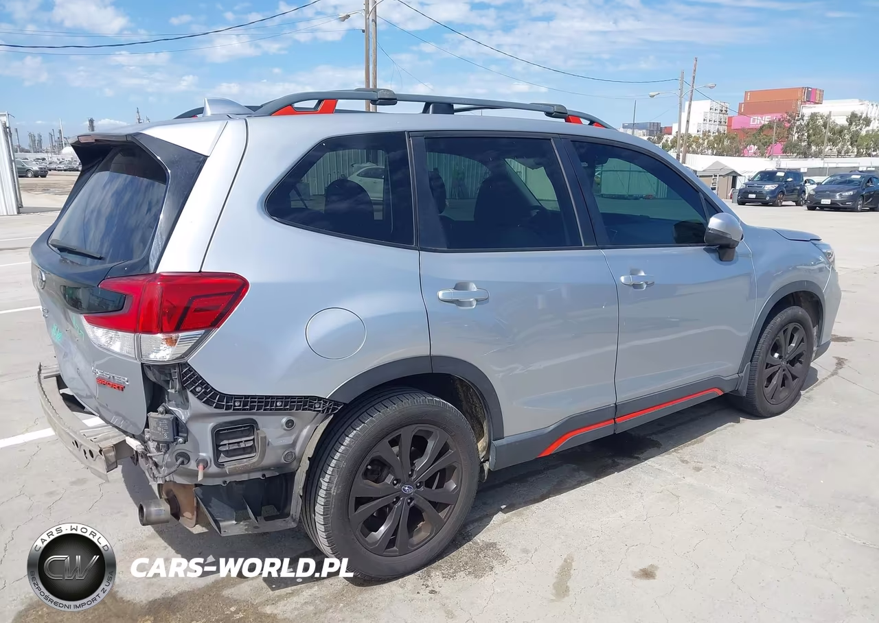 2019 Subaru Forester Sport VIN:JF2SKAKC3KH446584 - 4
