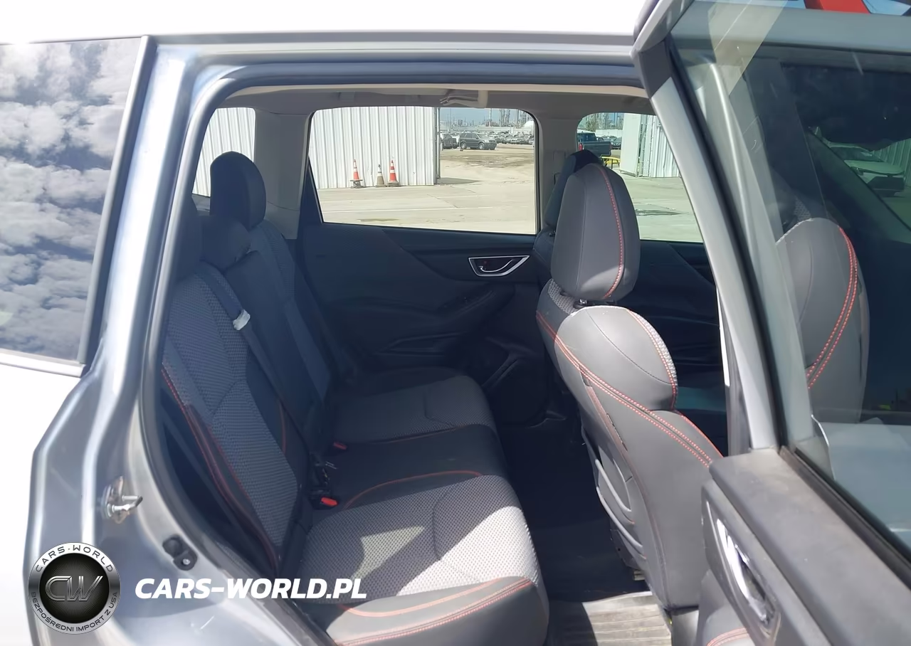 2019 Subaru Forester Sport VIN:JF2SKAKC3KH446584 - 8