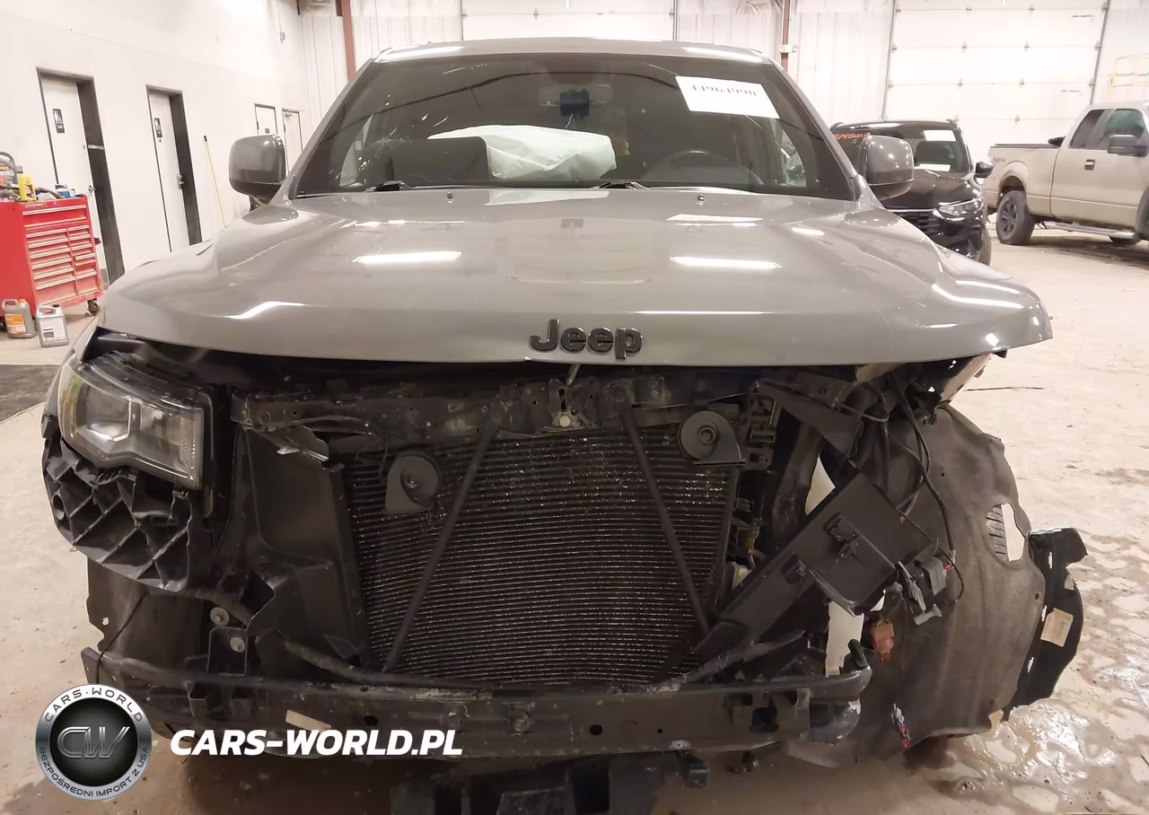 2020 Jeep Grand Cherokee Altitude 4X4 VIN:1C4RJFAG2LC221329 - 11