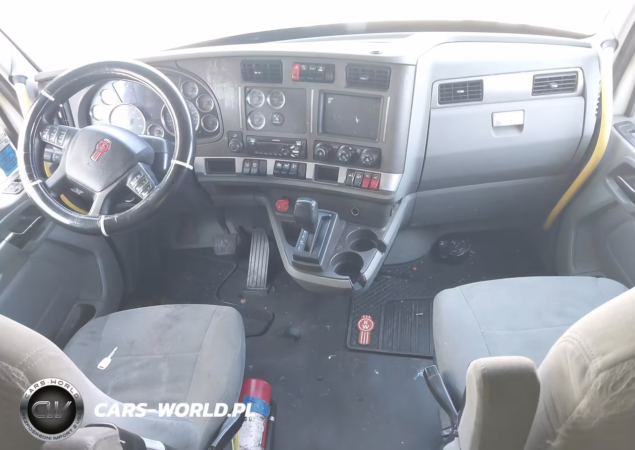 2018 Kenworth T680 VIN:1XKYD49X3JJ190312 - 15