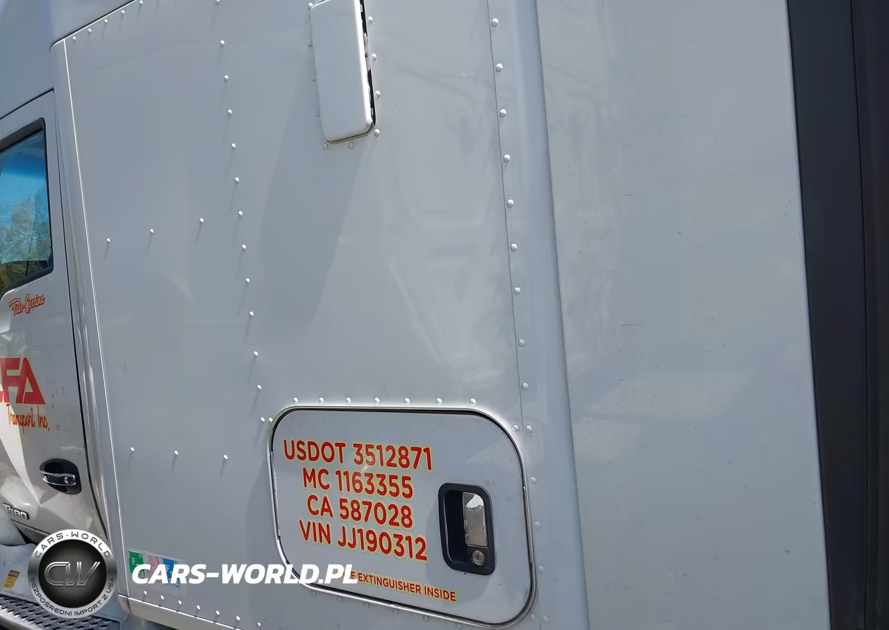 2018 Kenworth T680 VIN:1XKYD49X3JJ190312 - 18