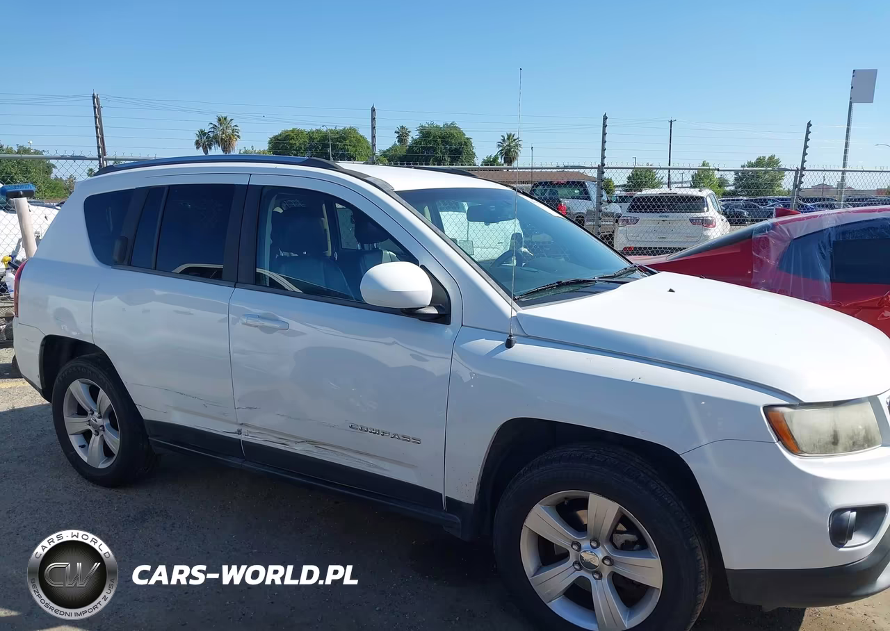 2014 Jeep Compass Latitude VIN:1C4NJDEB1ED532524 - 13